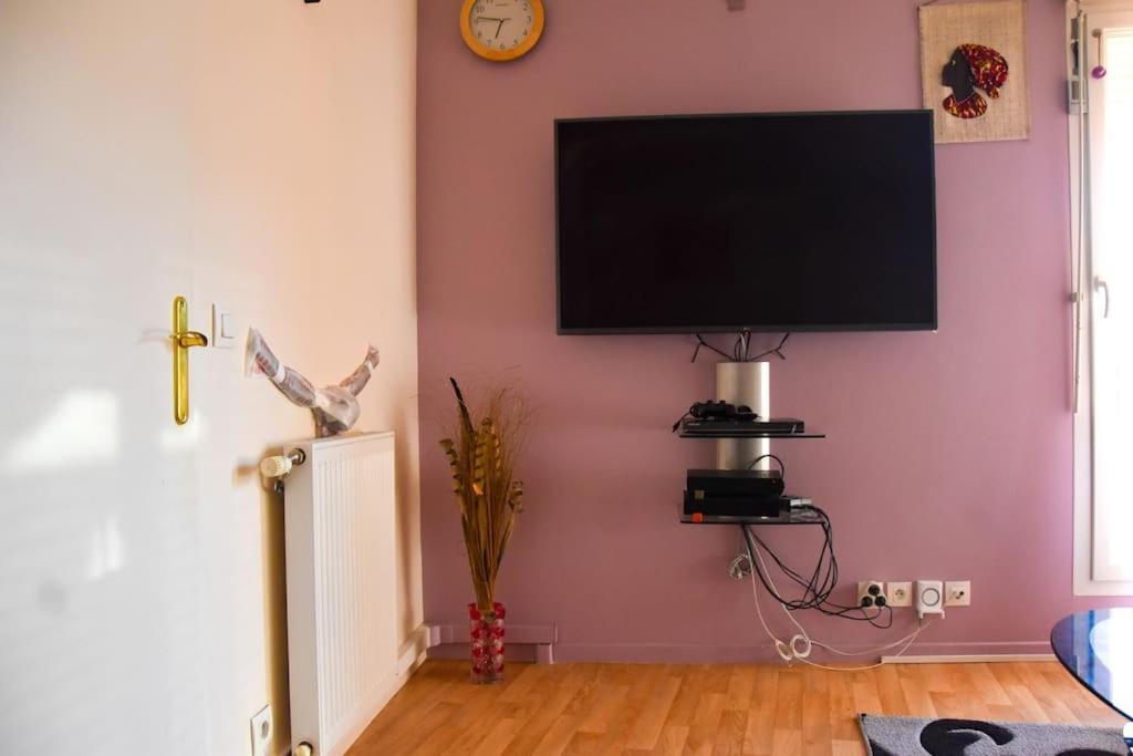 Superb Flat In Recent Building With Parking Lot * Cergy