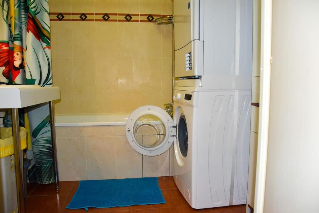 Apartment Superb Flat In Recent Building With Parking Lot Cergy